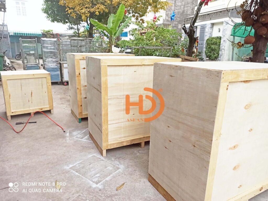 Tại sao thùng gỗ kín được ưa chuộng khi vận chuyển hàng hoá