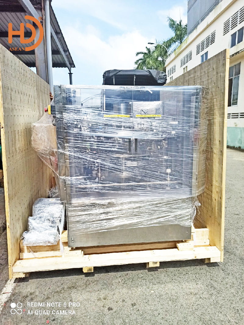 Không gia cố và cố định hàng hóa bên trong kiện gỗ