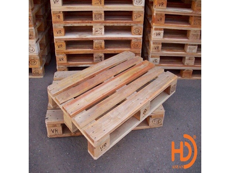 Sử dụng vật liệu gỗ không phù hợp cho hàng nặng